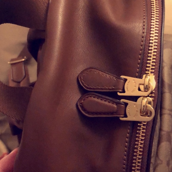 Backpack - Picture 2 of 6